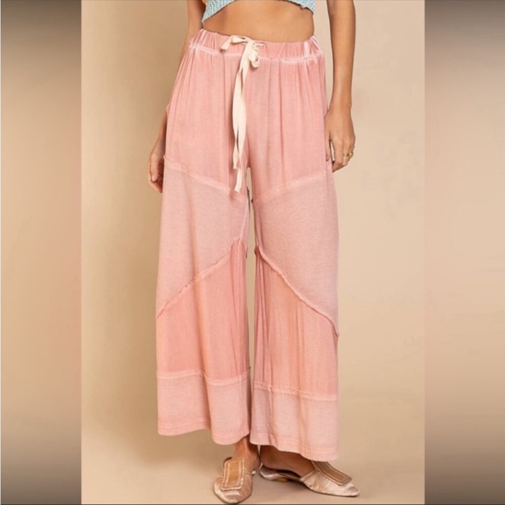 POL Cropped Pants + Adjustable Drawstring + Side Pockets – Best Seller - Picture 4 of 4